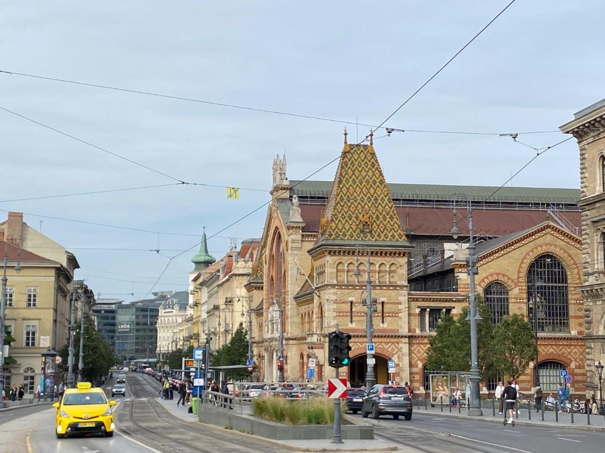 Urban Haven - 3 Beds, 3 Baths, Free Parking, Near Central Market Budapest Exterior photo